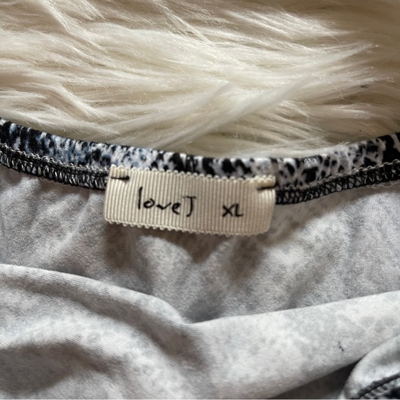 love J Snakeskin Print Tube Top - Picture 2 of 3